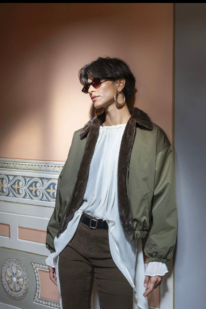 Chaqueta reversible tipo bomber pelo cierre oculto ELEH
