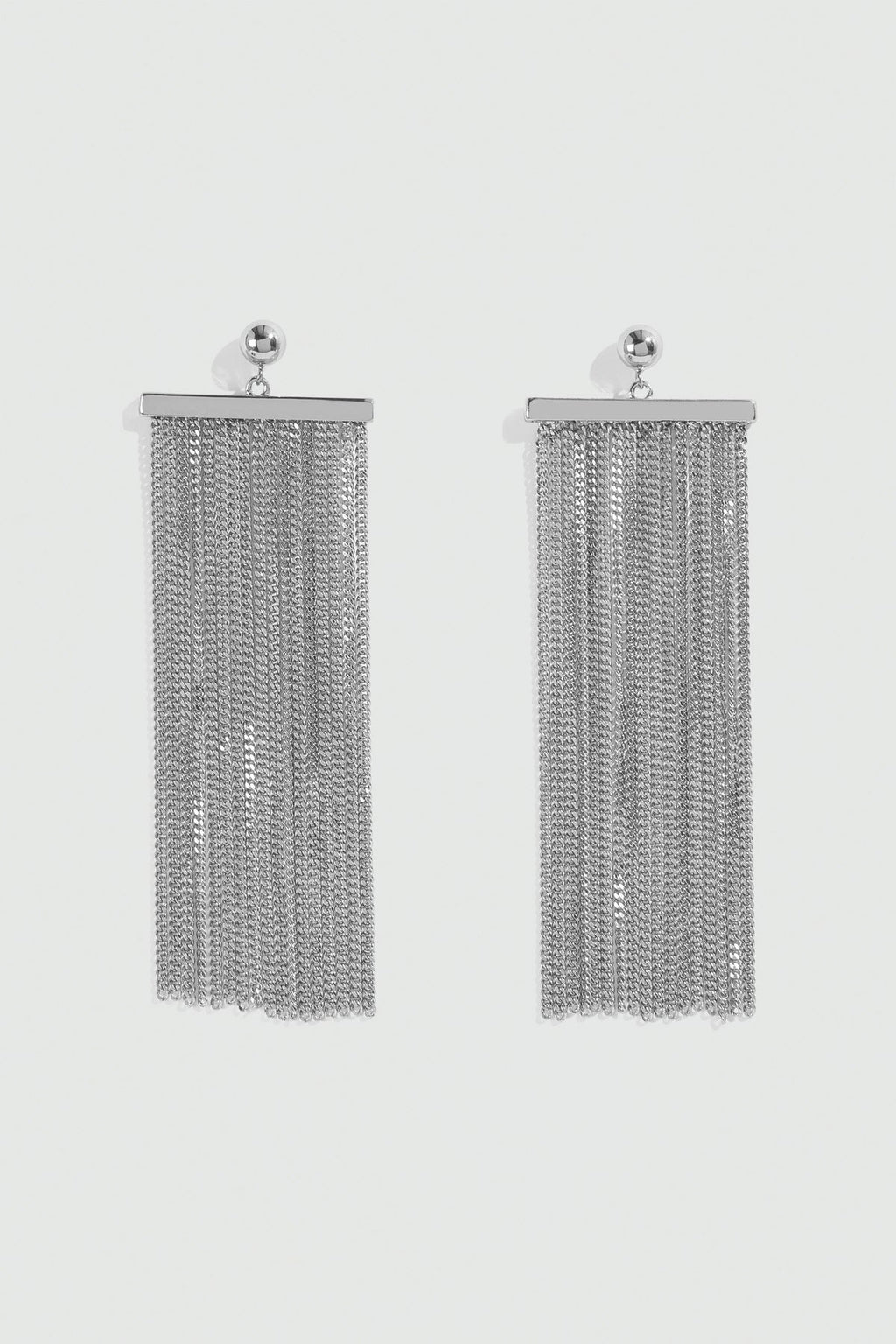 Pendientes largos de flecos en color plata