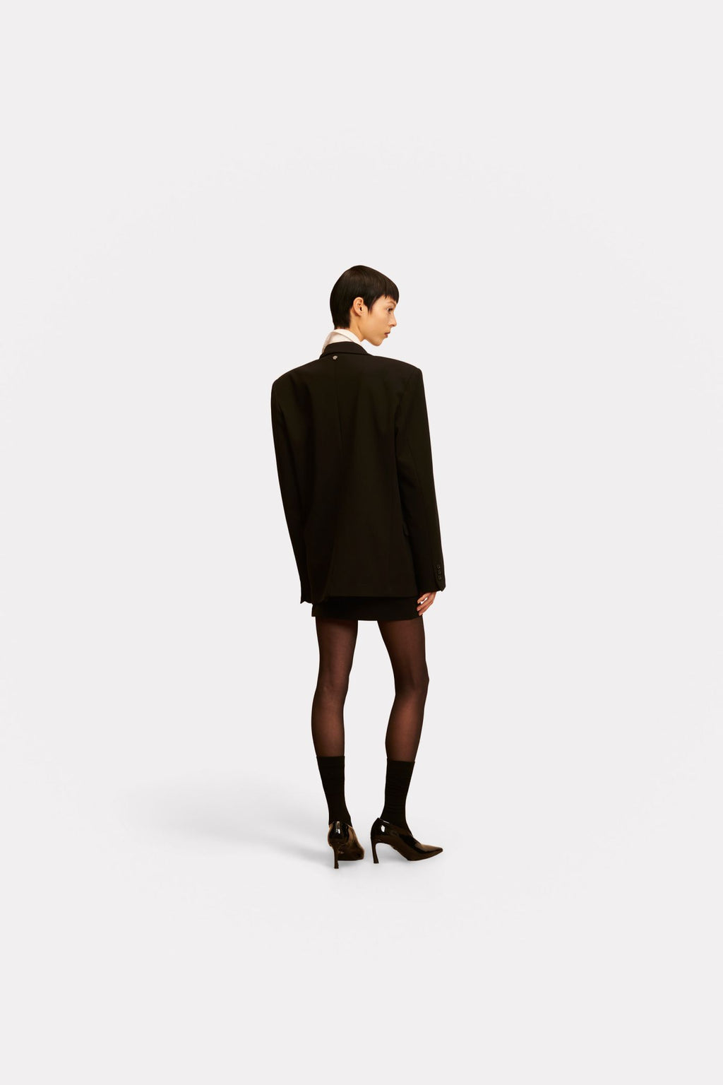 Americana de mujer de corte sastre   dina ANIYE BY
