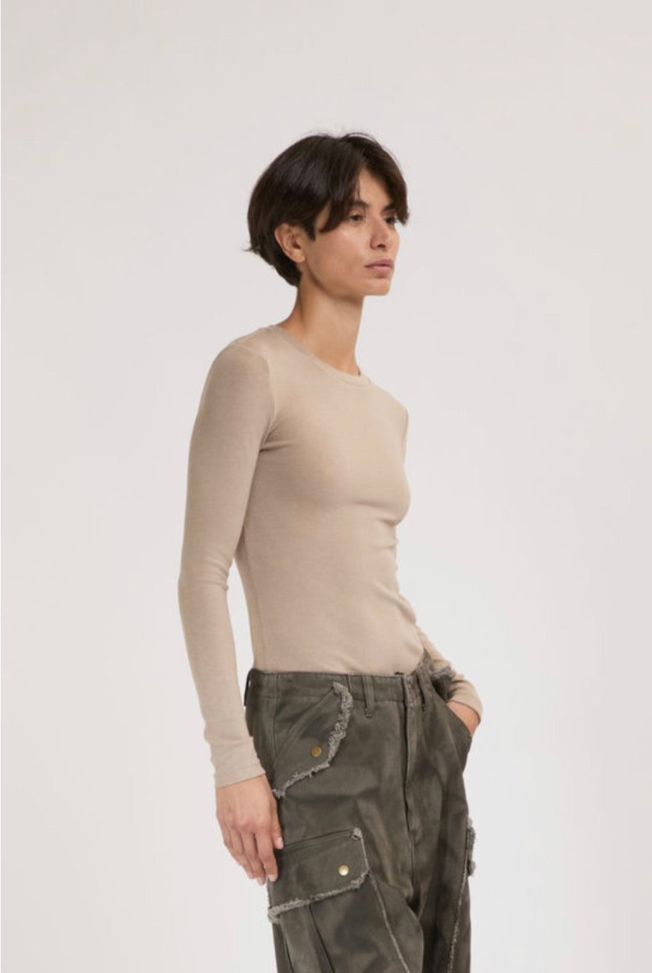 Camiseta de mujer basica en manga larga beige