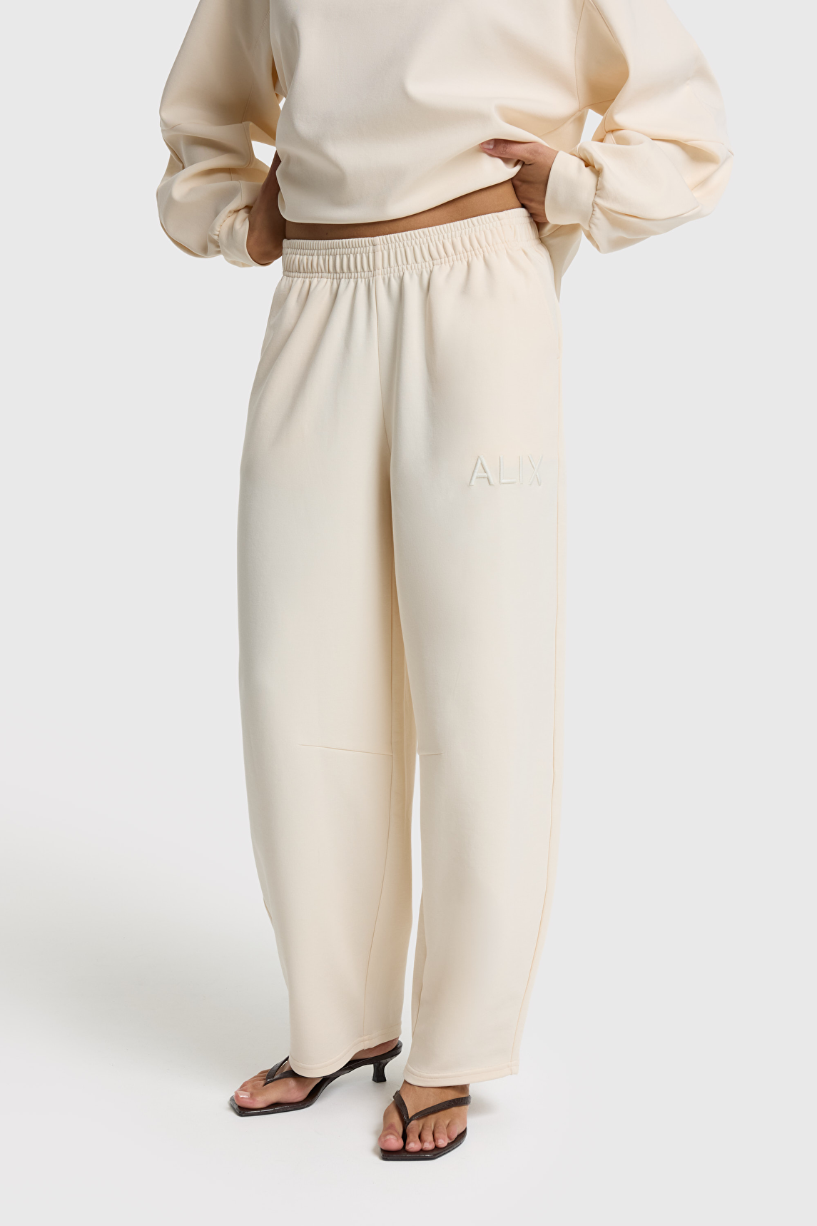 Pantalon deportivo bombacho