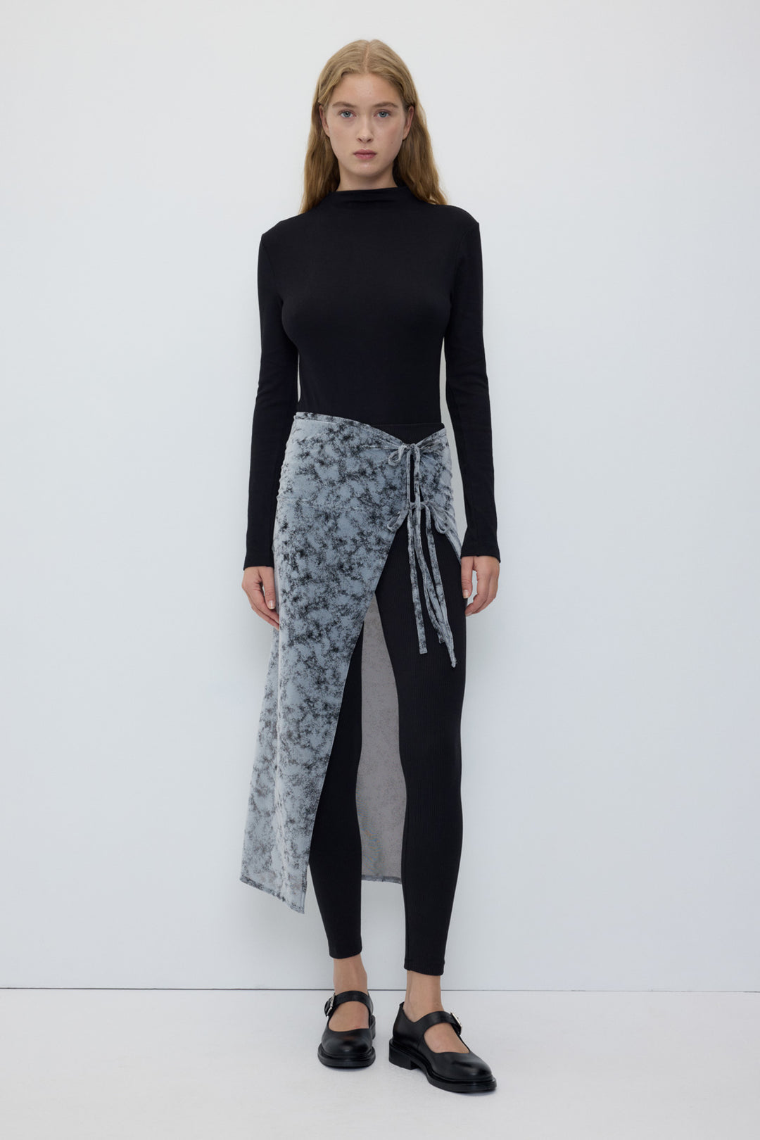Falda pareo midi asimetrica gris efecto marmolado💰