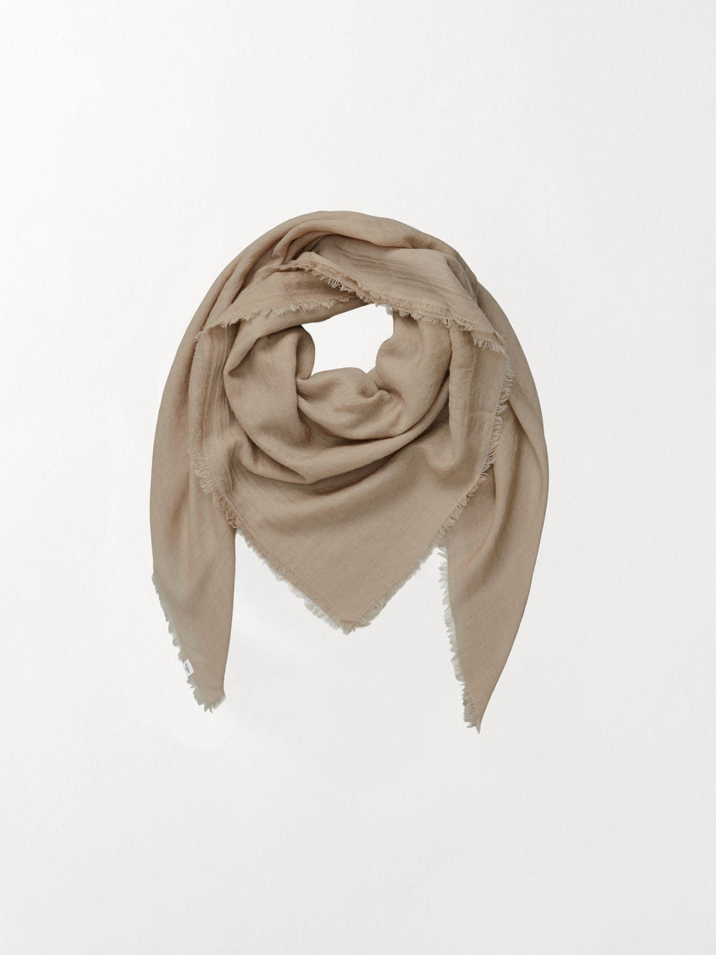 Foulard liso bordes desflecados