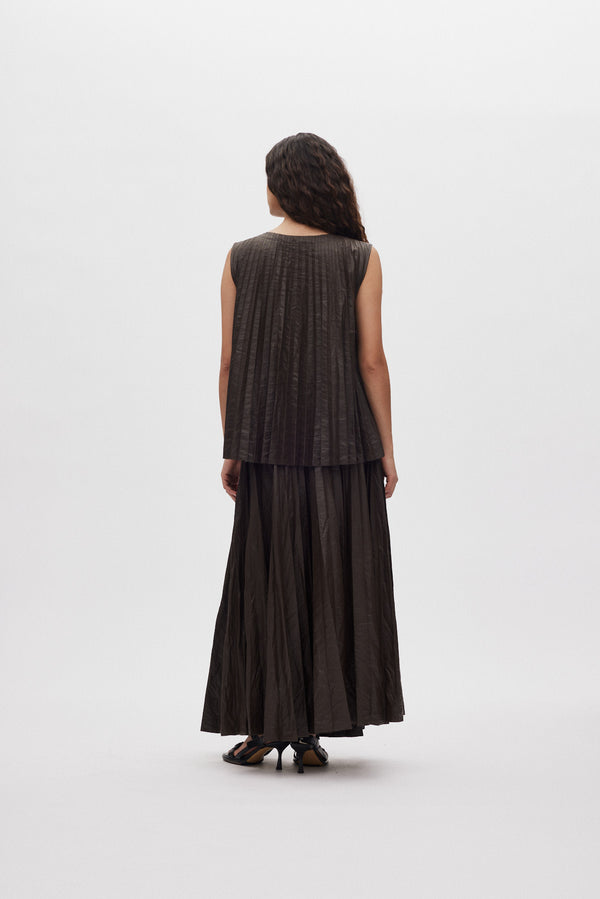 Falda plisada marron