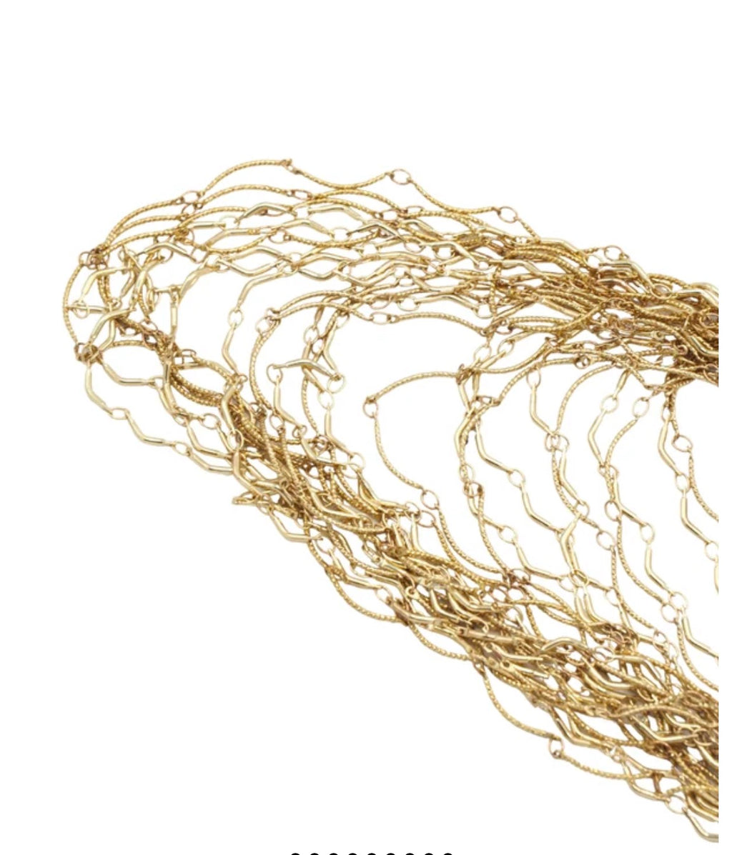 collar largo de cadenas doradas con piedras naturales