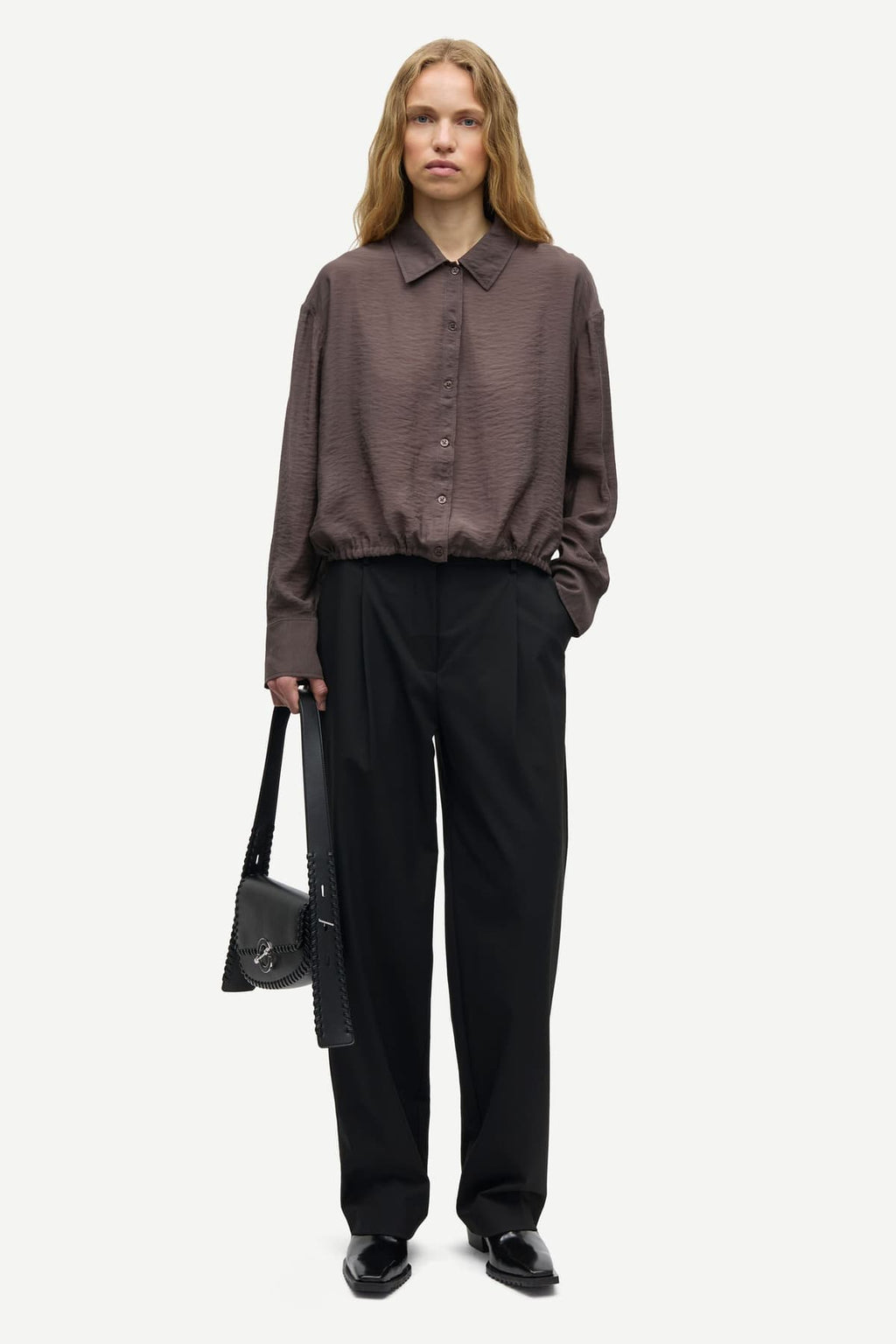 Camisa mujer marron con cordon en el bajo