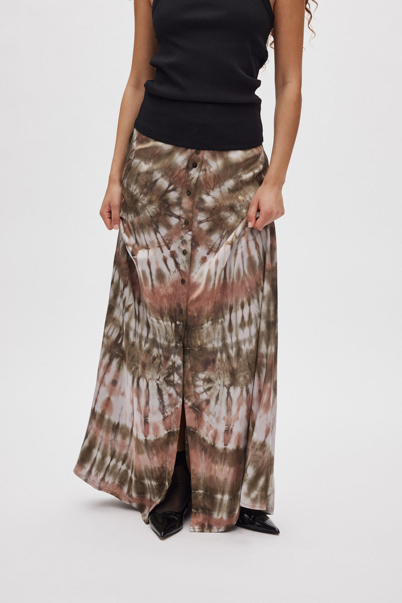 Falda larga efecto tie-dye