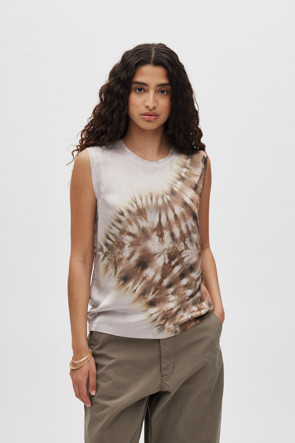 Top sin mangas efecto tie dye