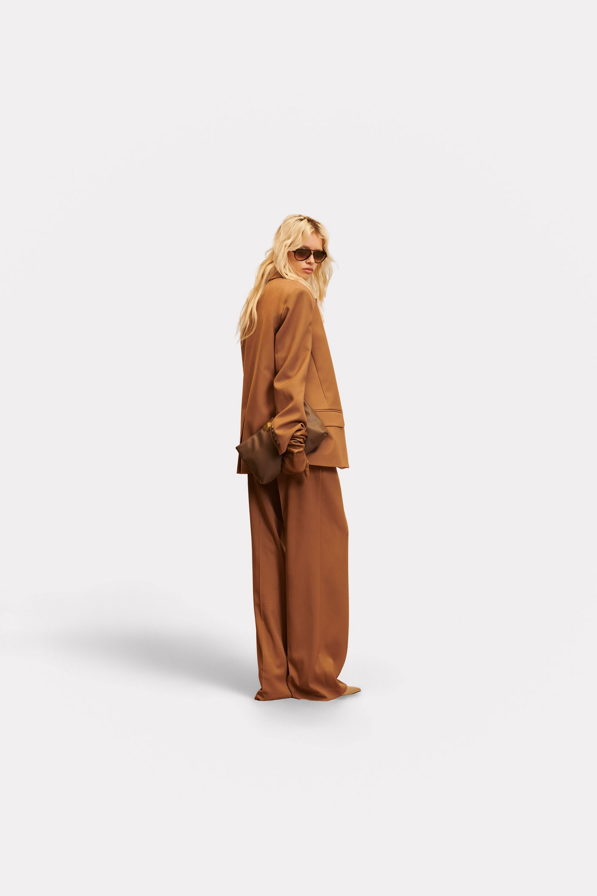 Blazer de traje entallado camel