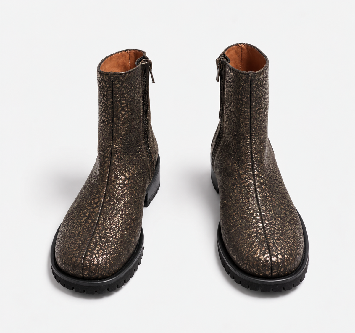 Botas de piel de acabado texturizado
