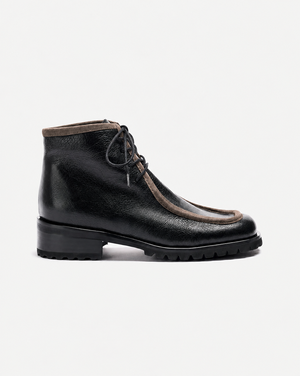 Botín tipo wallabee de piel