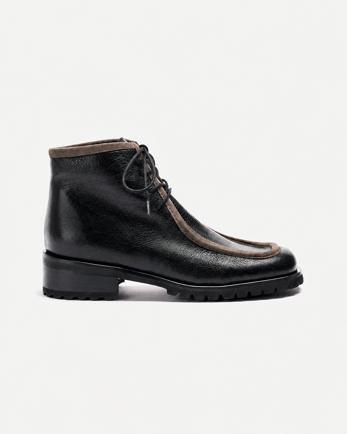 Botín tipo wallabee de piel