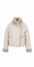 Chaqueta acolchada reversible crema con detalles de pelo