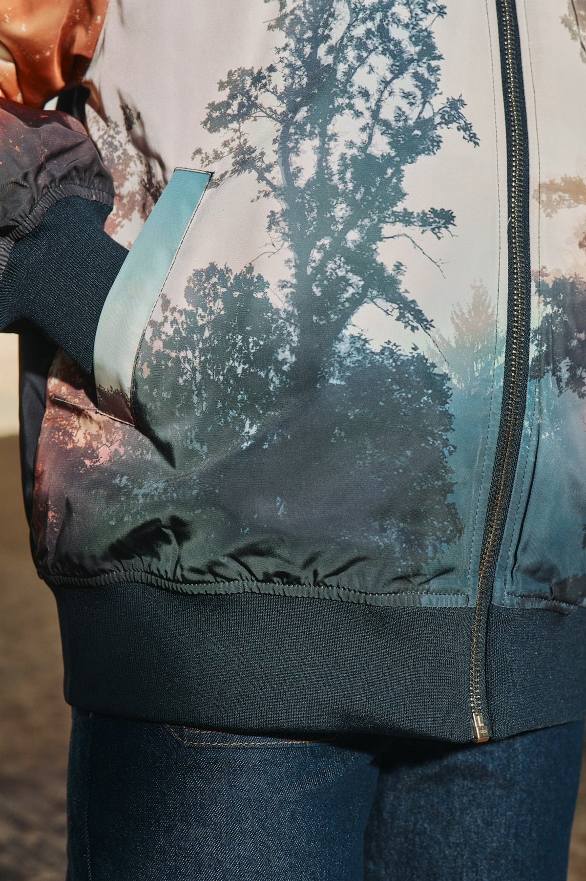 Chaqueta bomber oversize estampada NUMPH