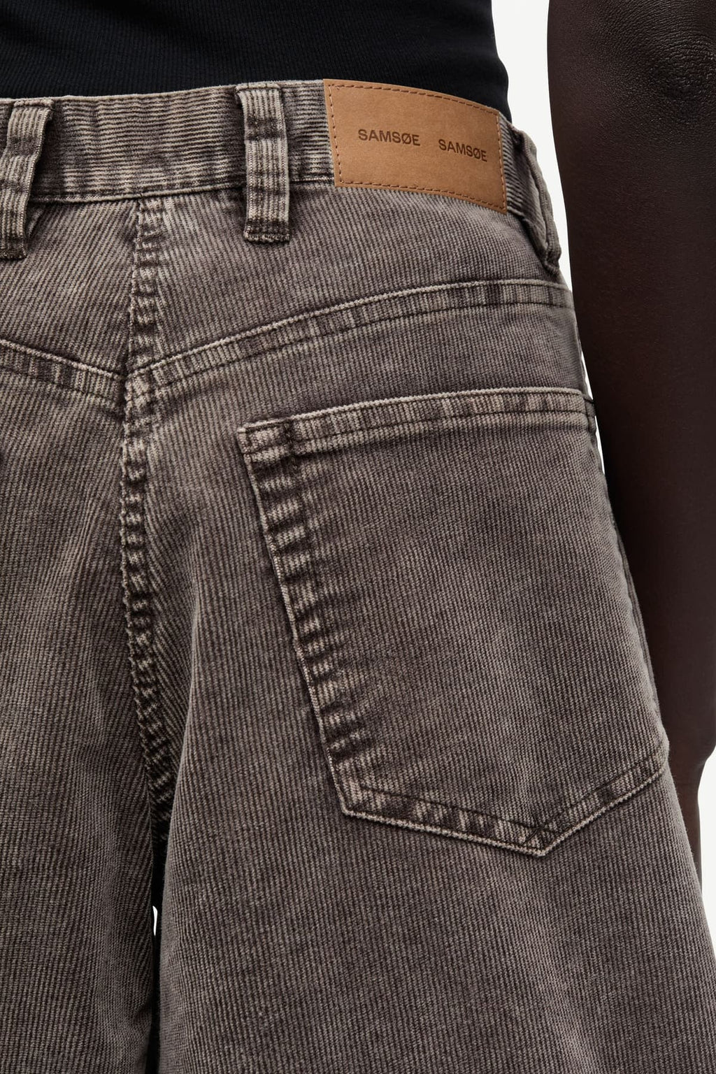 Pantalon culotte de pana