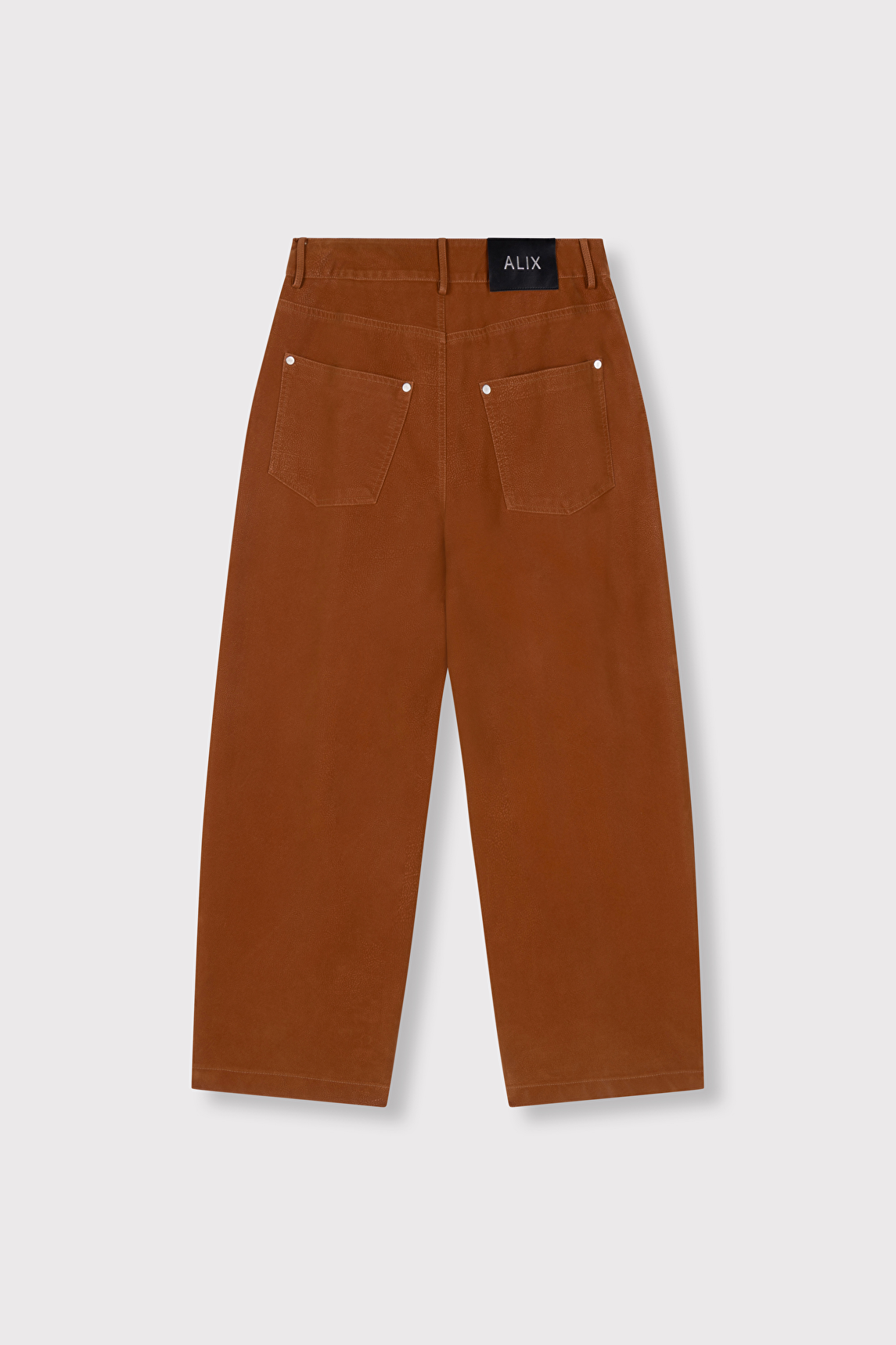 pantalón de gamuza sintética en color camel