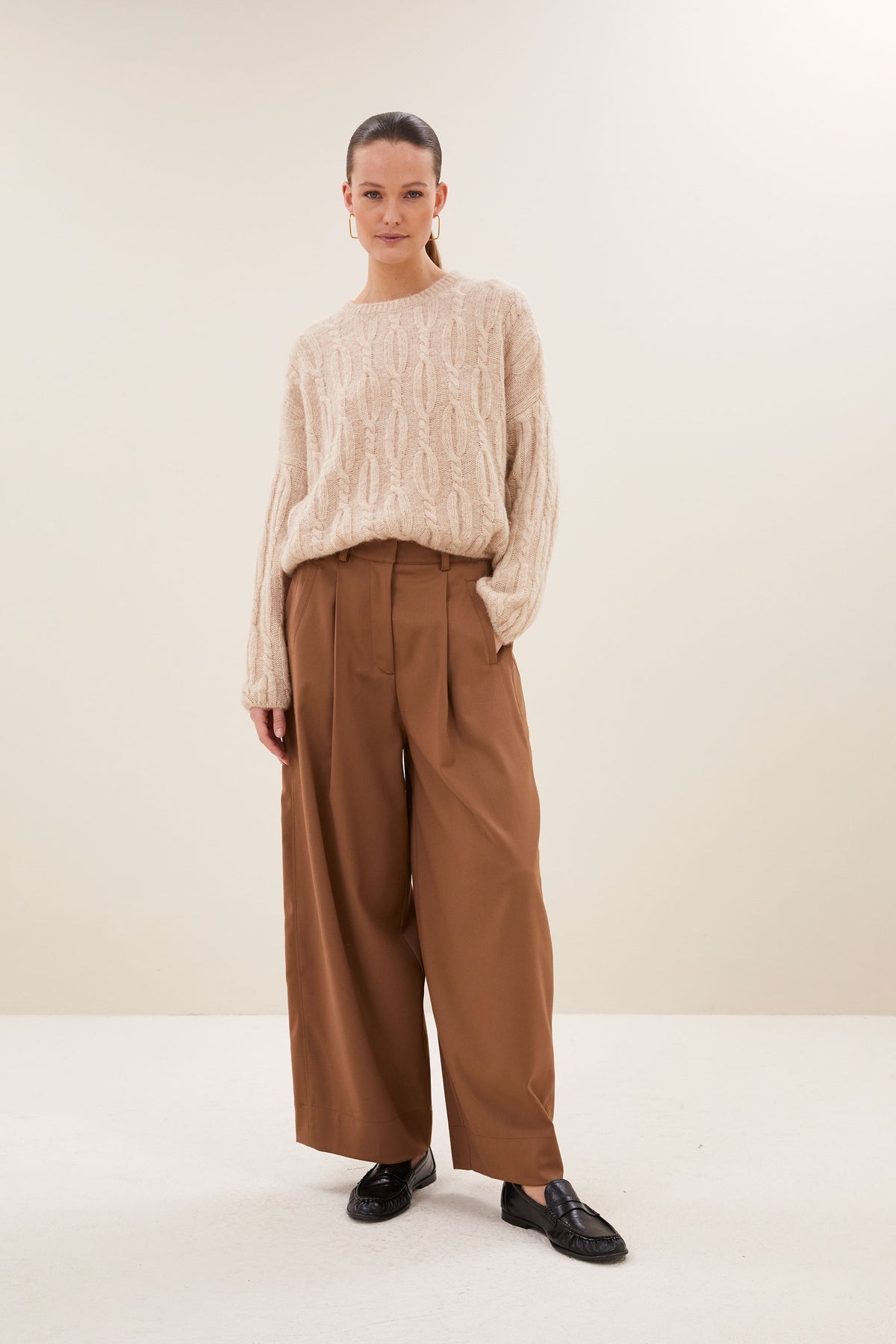Pantalon de vestir holgado camel BY BAR