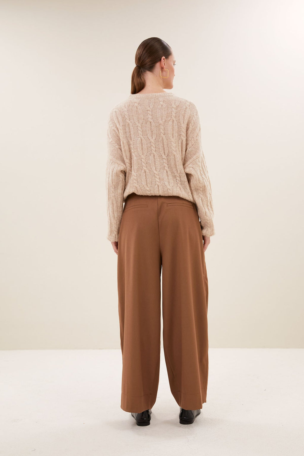 Pantalon de vestir holgado camel BY BAR