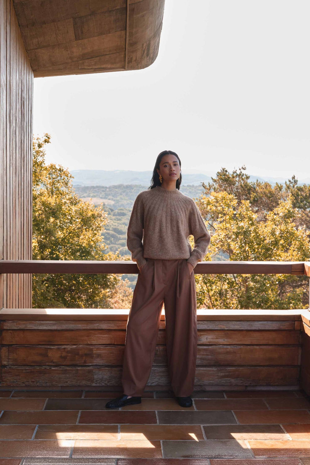 Pantalon de vestir holgado camel BY BAR