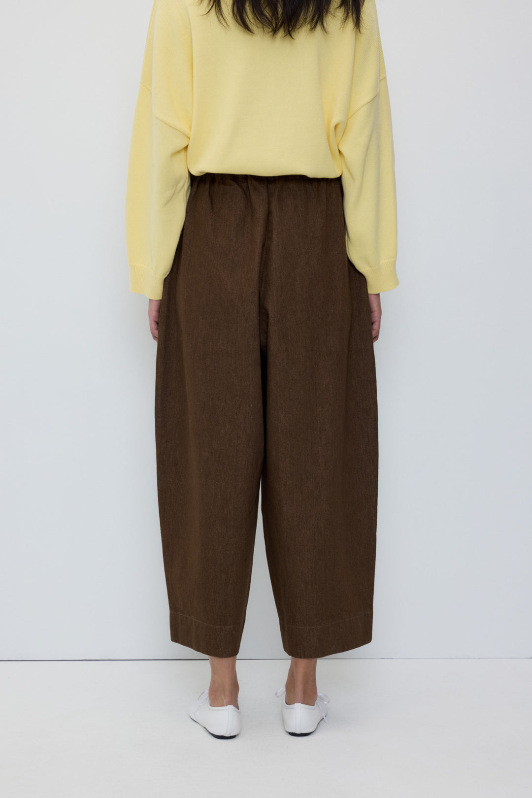 Pantalones tipo barrel marron