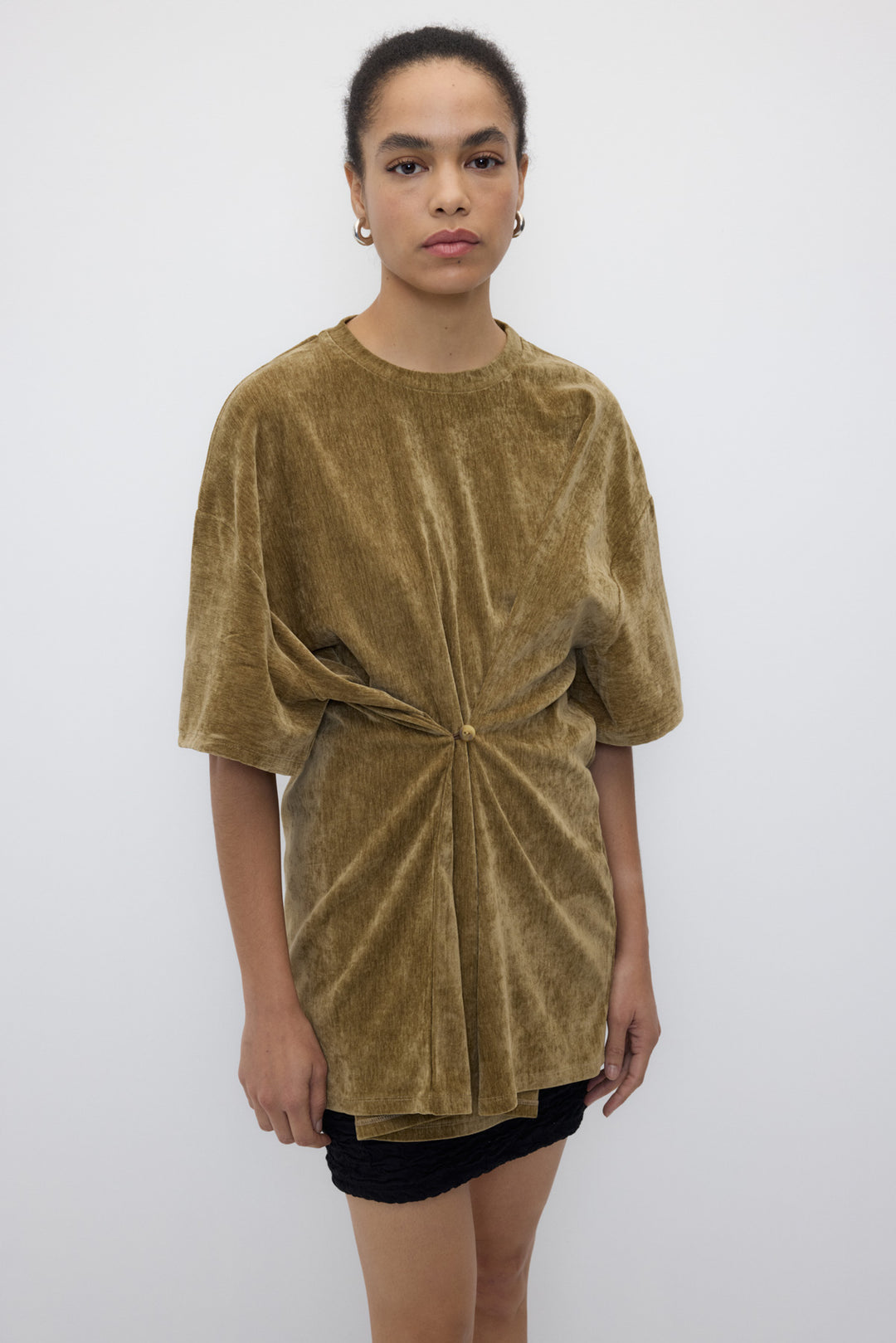Top de terciopelo extragrande con detalle fruncido RITA ROW