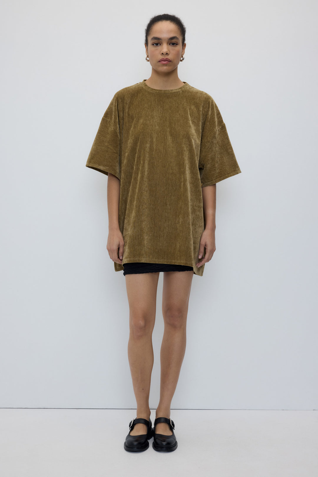 Top de terciopelo extragrande con detalle fruncido RITA ROW
