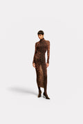 Vestido midi animal print con cuello alto y detalle fruncido
